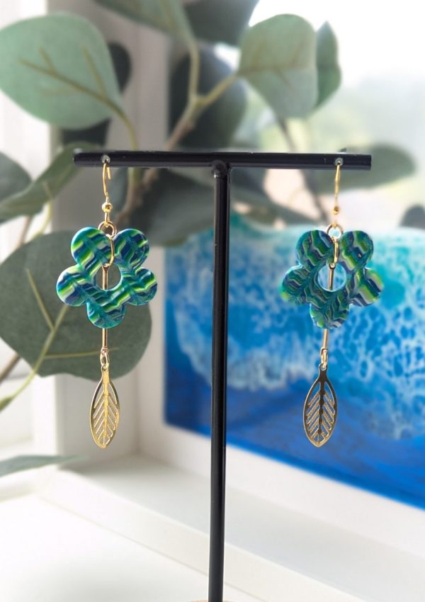 Coastal Escapes Dangly Earrings - Image 18