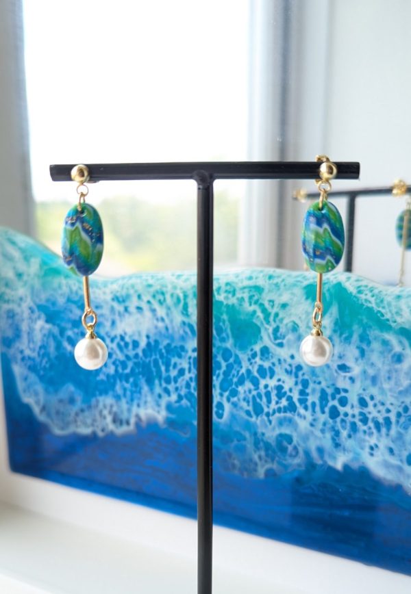 Coastal Escapes Dangly Earrings - Image 9